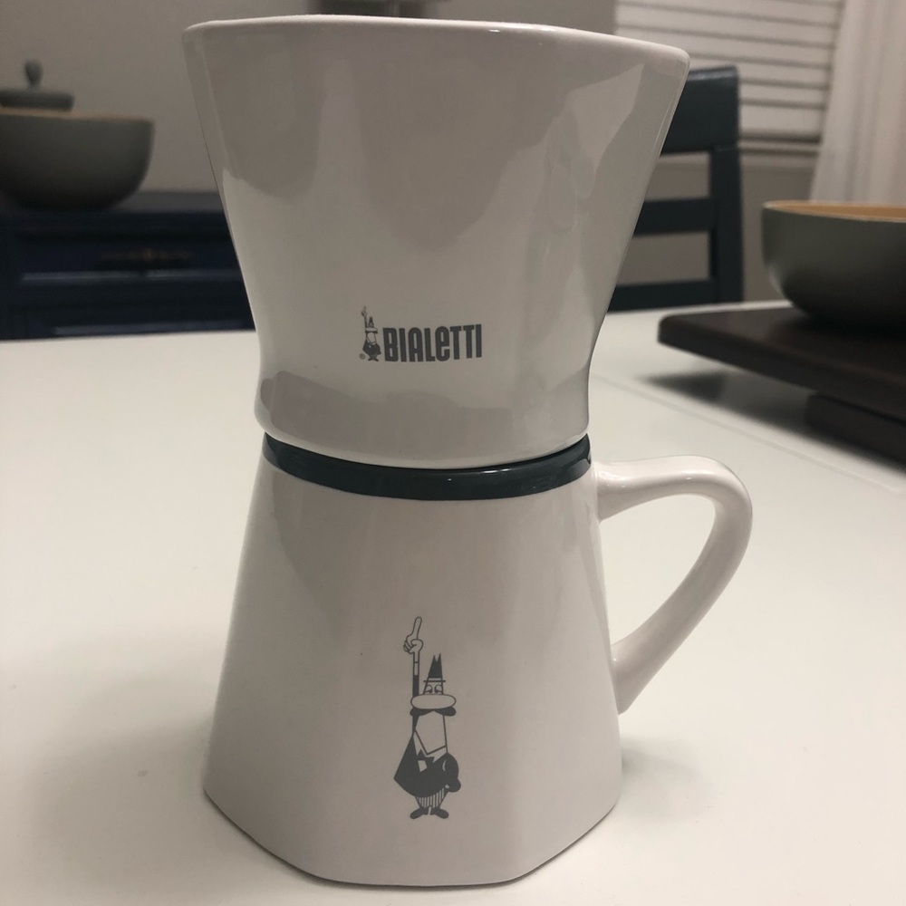 Bialetti Pour-Over Porcelain Coffee Maker and Mug - White